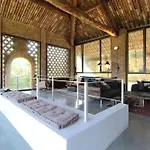Poggio Zucchino, Pool And Wellness, Piacenza Villa