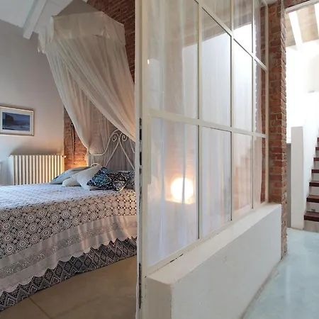 Poggio Zucchino, Pool And Wellness, Piacenza Villa