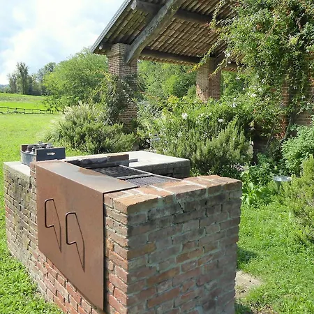 Poggio Zucchino, Pool And Wellness, Piacenza Villa *