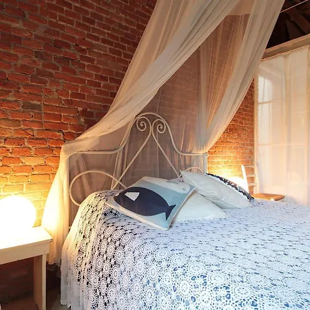 Villa Poggio Zucchino, Pool And Wellness, Piacenza