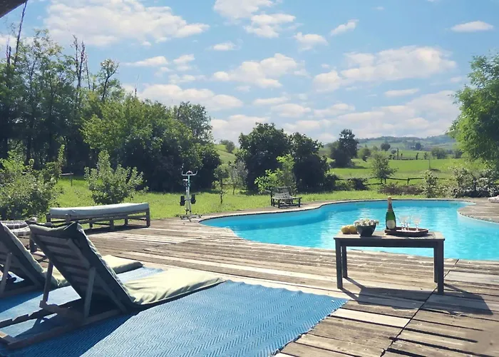 וילה Poggio Zucchino, Pool And Wellness, Piacenza