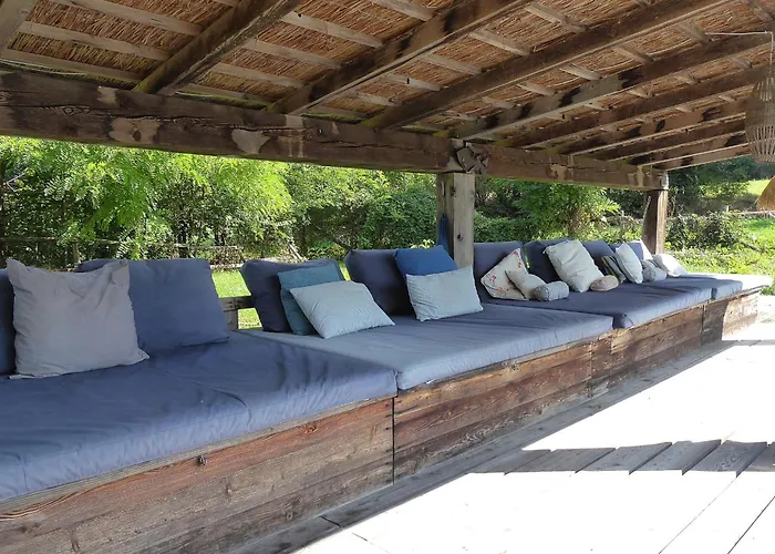 וילה Poggio Zucchino, Pool And Wellness, Piacenza *