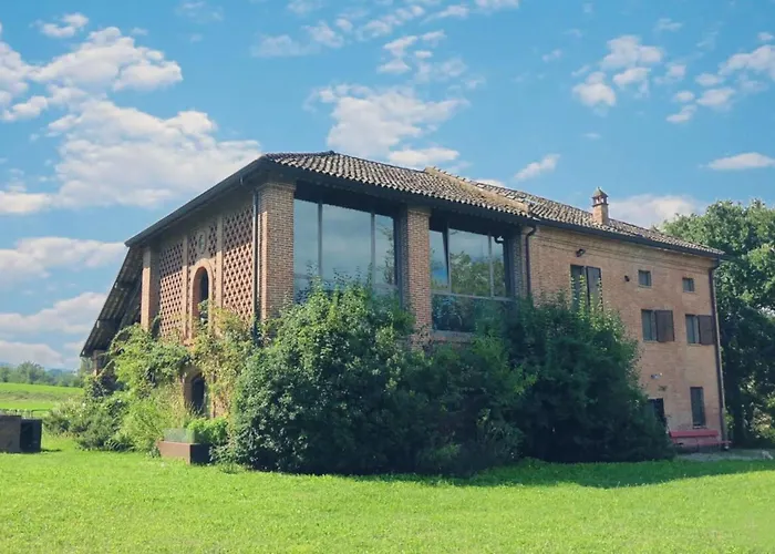 Poggio Zucchino, Pool And Wellness, Piacenza Agazzano