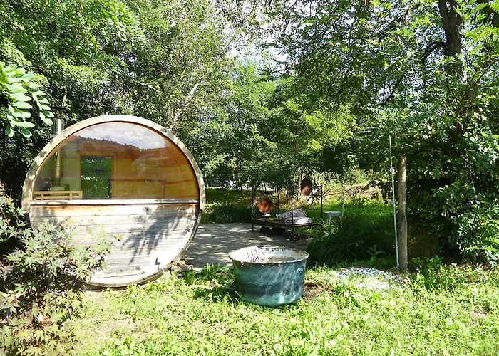 וילה Poggio Zucchino, Pool And Wellness, Piacenza *