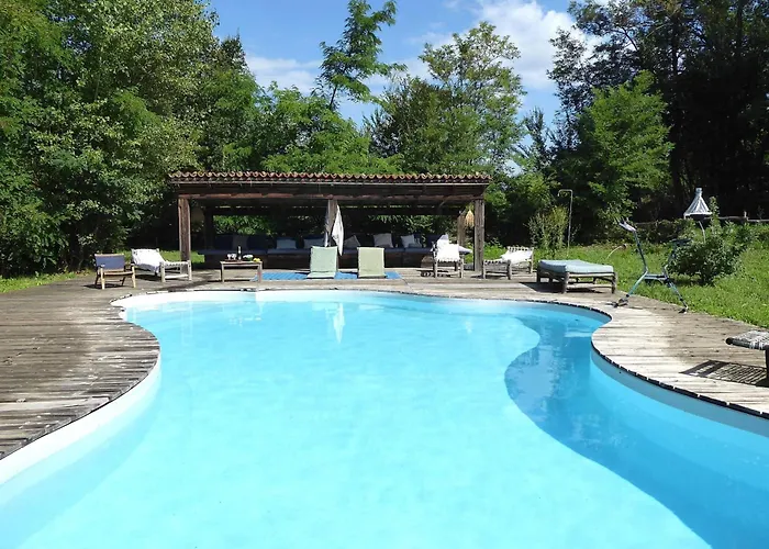 Poggio Zucchino, Pool And Wellness, Piacenza Villa