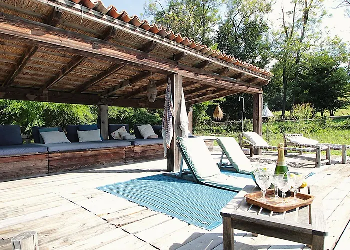 Villa Poggio Zucchino, Pool And Wellness, Piacenza