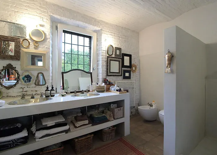 Villa Poggio Zucchino, Pool And Wellness, Piacenza Agazzano