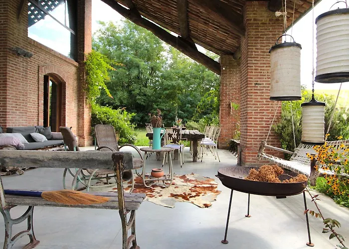 Villa Poggio Zucchino, Pool And Wellness, Piacenza *