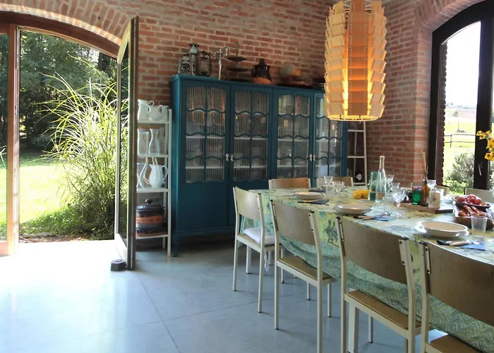 Poggio Zucchino, Pool And Wellness, Piacenza Villa Agazzano