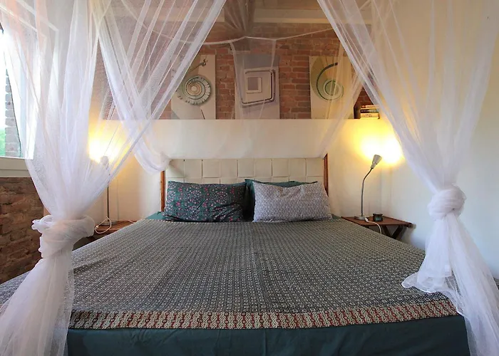 Poggio Zucchino, Pool And Wellness, Piacenza Villa