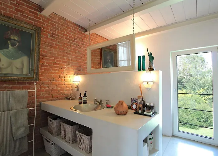 Poggio Zucchino, Pool And Wellness, Piacenza * Agazzano