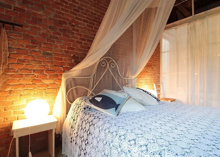 Villa Poggio Zucchino, Pool And Wellness, Piacenza