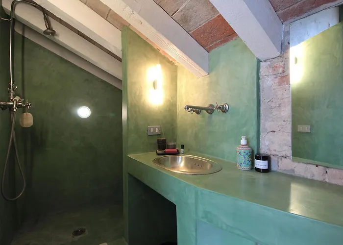 Villa Poggio Zucchino, Pool And Wellness, Piacenza