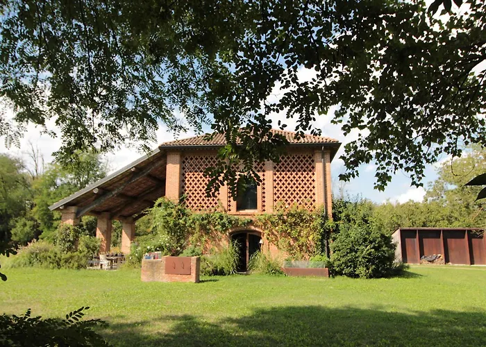 וילה Poggio Zucchino, Pool And Wellness, Piacenza *